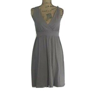 Garnet Hill Dress XS Taupe‎ Gray Soft Tee Empire Surplice V Neck Stretch Twist